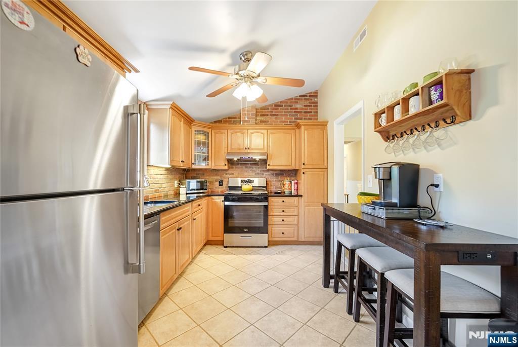 285 Spring Valley Road