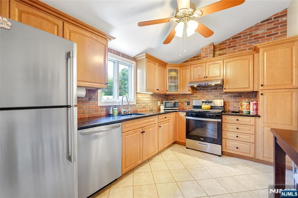 285 Spring Valley Road