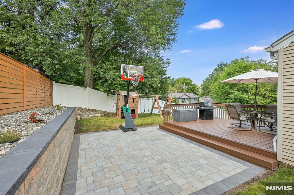 626 Lake Avenue