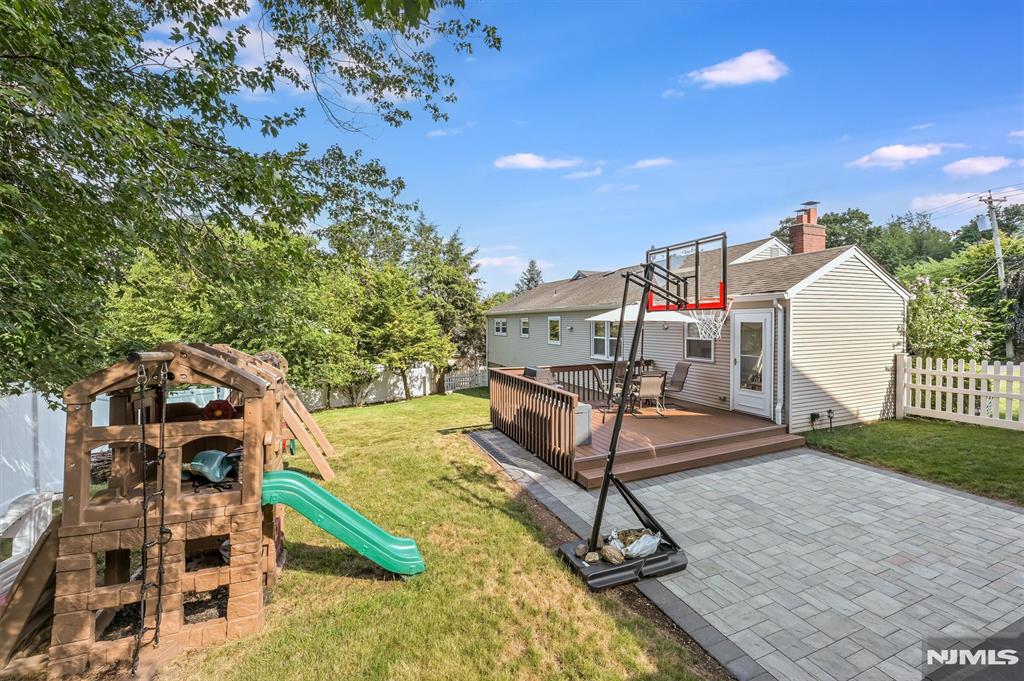 626 Lake Avenue