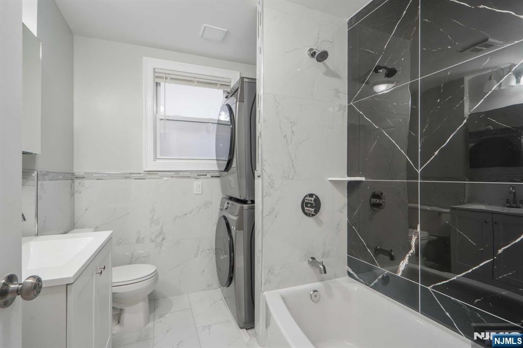 71 W 54th Street