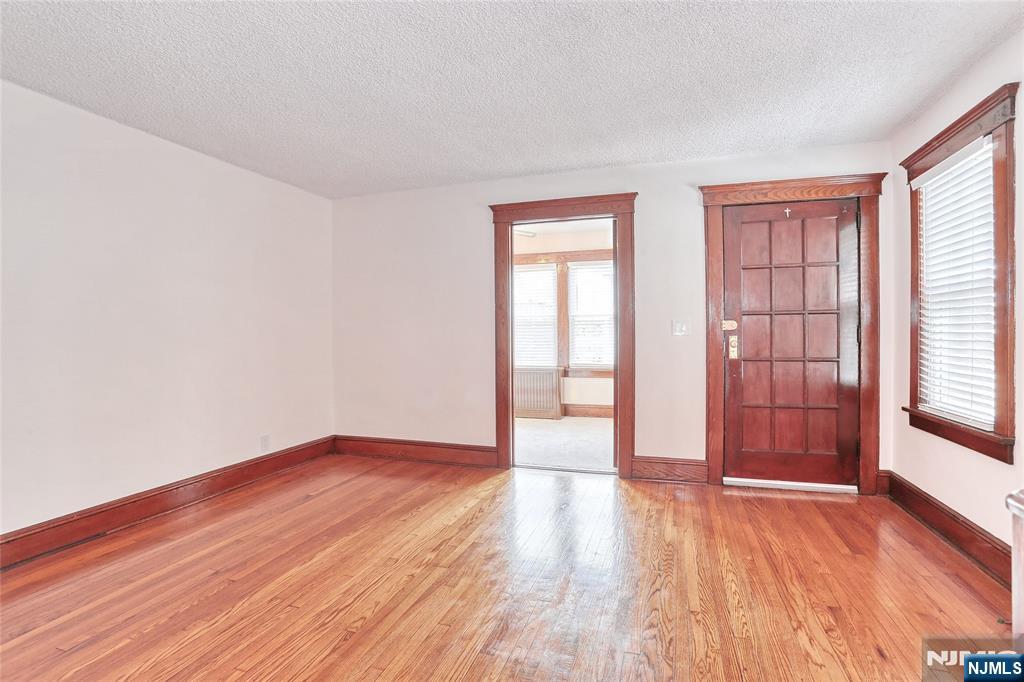 215 Walter Avenue