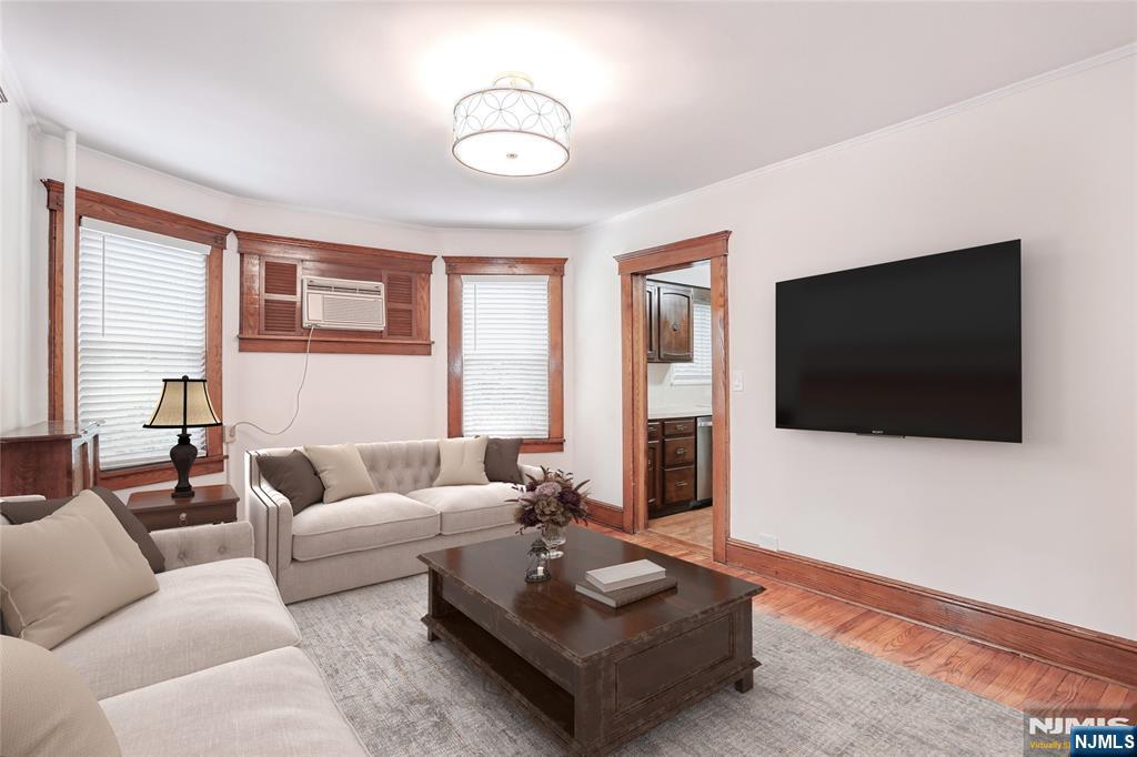 215 Walter Avenue