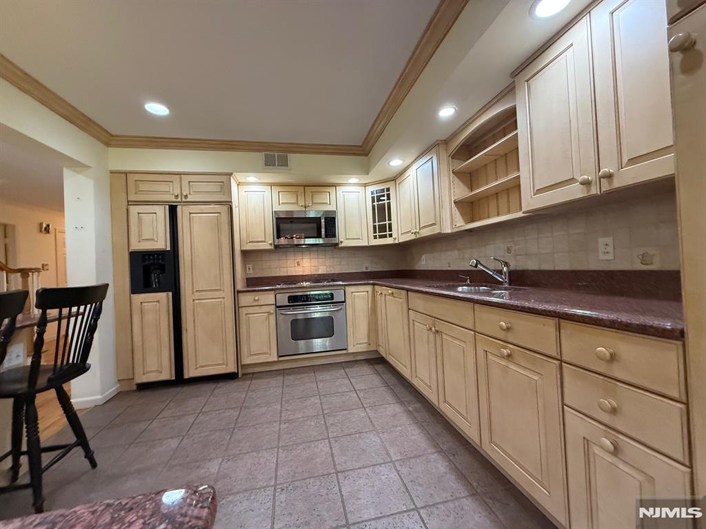114 Macleish Court