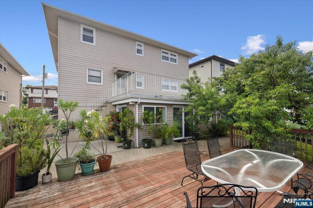 103 Maitland Place