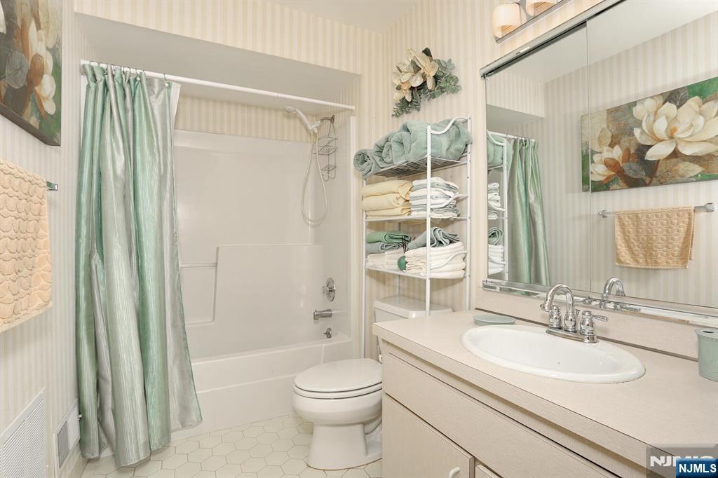 609 Glasmere Road 609