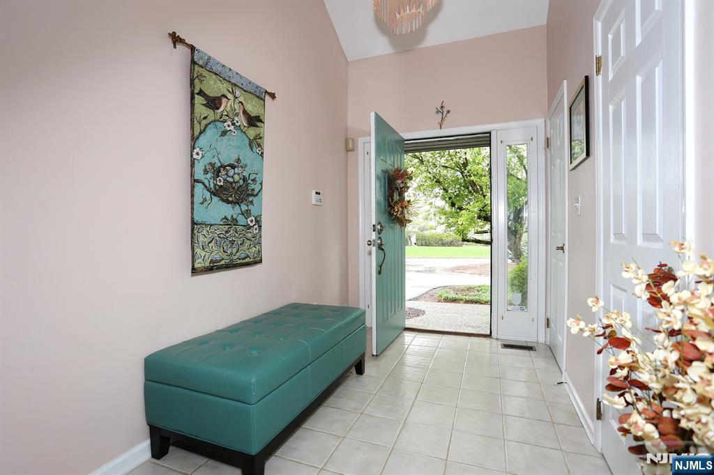 609 Glasmere Road 609