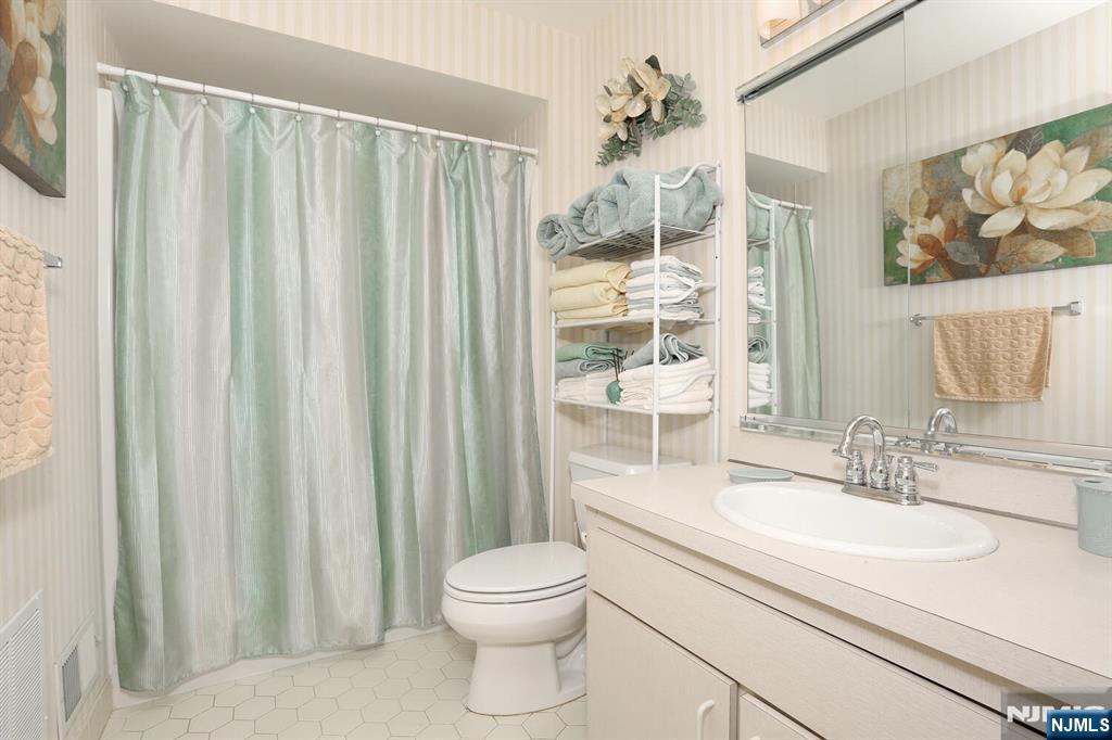 609 Glasmere Road 609