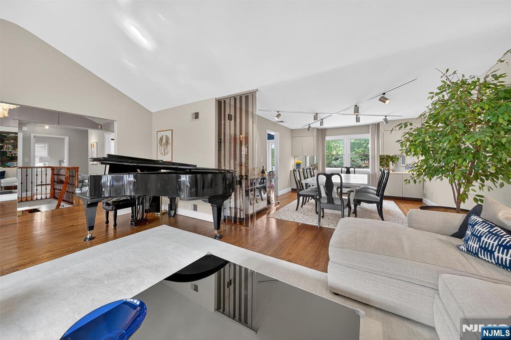 105 Longview Drive