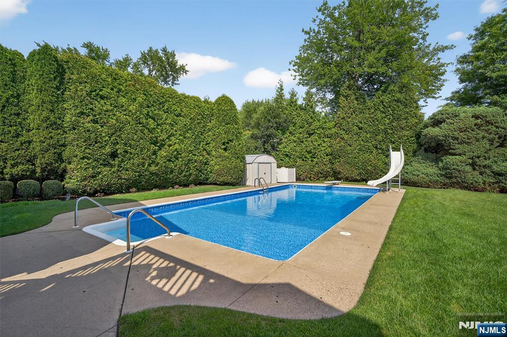 105 Longview Drive