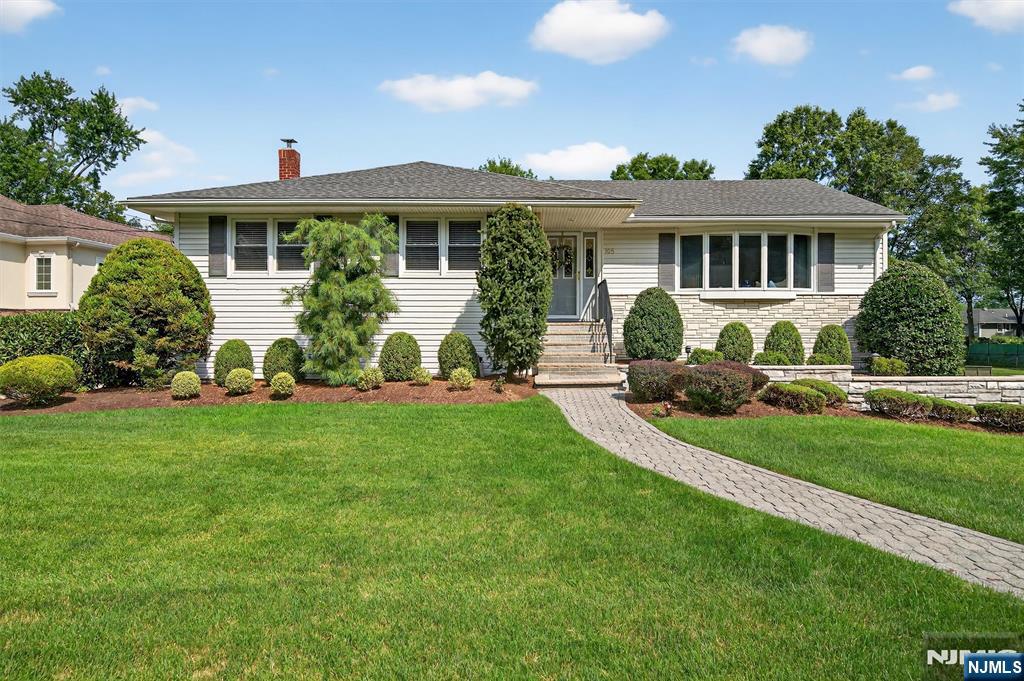 105 Longview Drive
