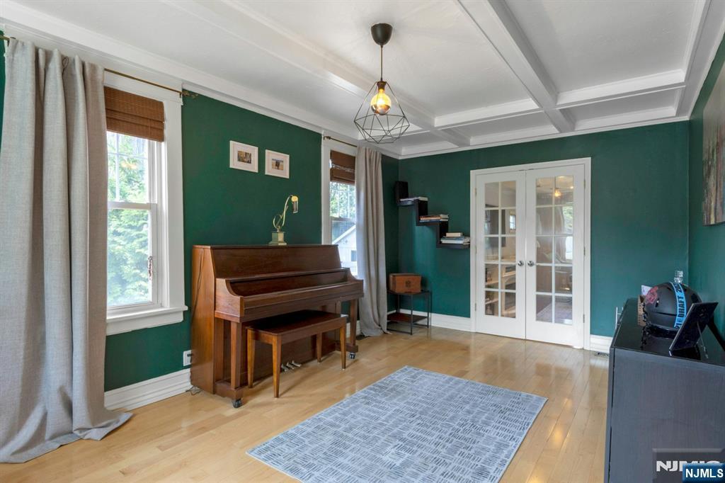 68 Lincoln Avenue