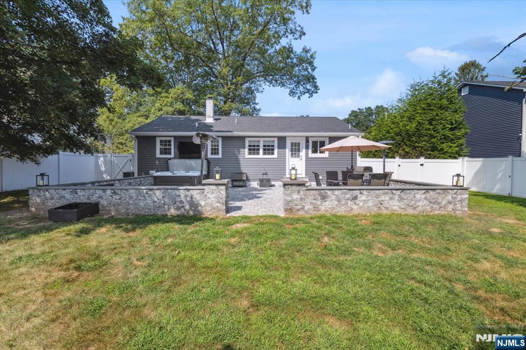 21 Maple Avenue