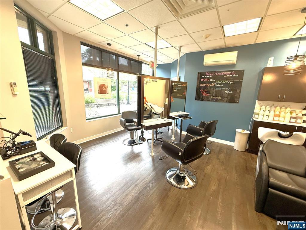 55 E Plaza 102