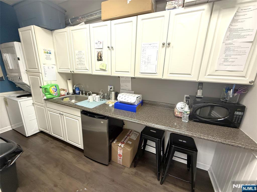 55 E Plaza 102