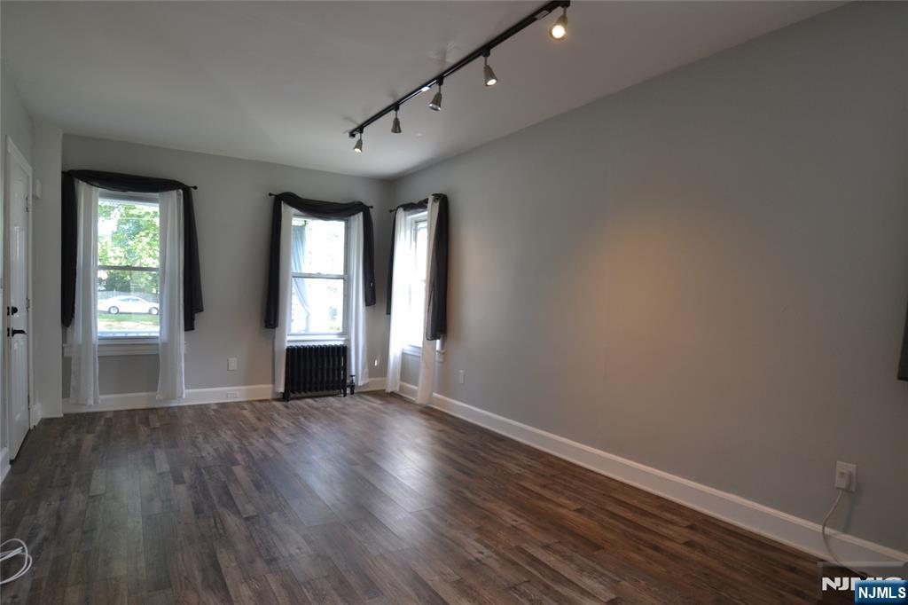 16 Brickell Avenue 1st Floor