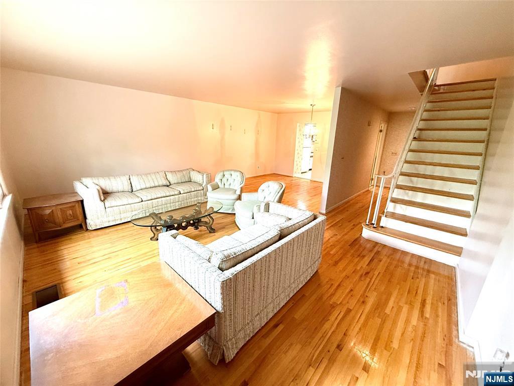 146 Garside Avenue 5