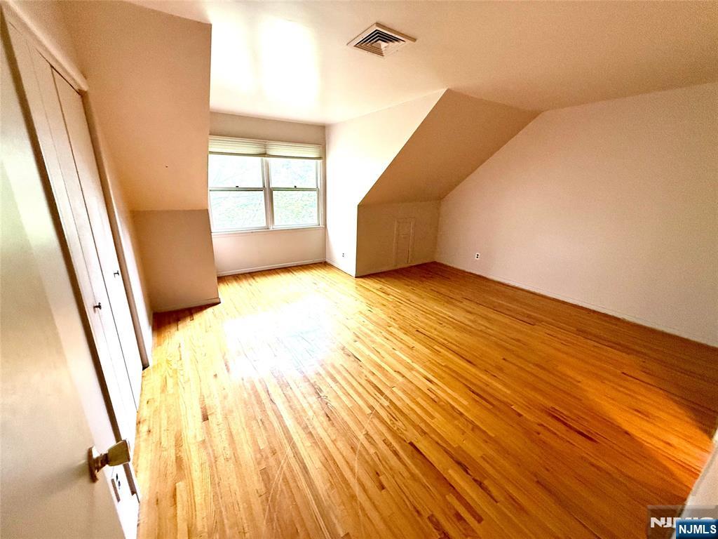 146 Garside Avenue 5