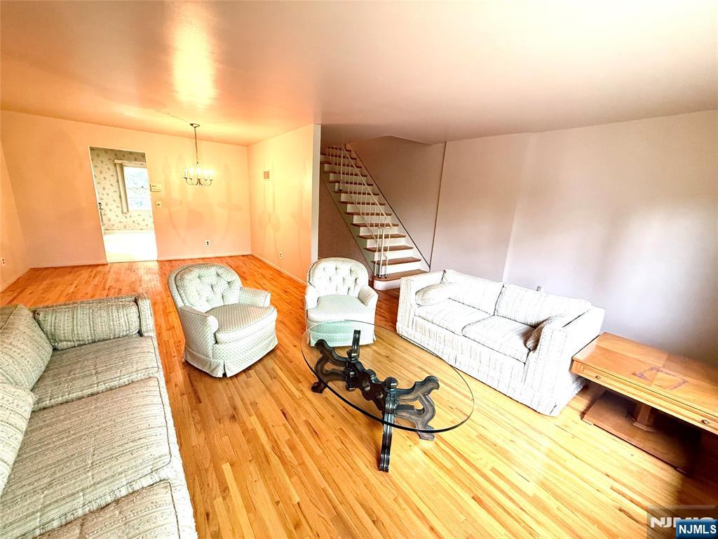 146 Garside Avenue 5