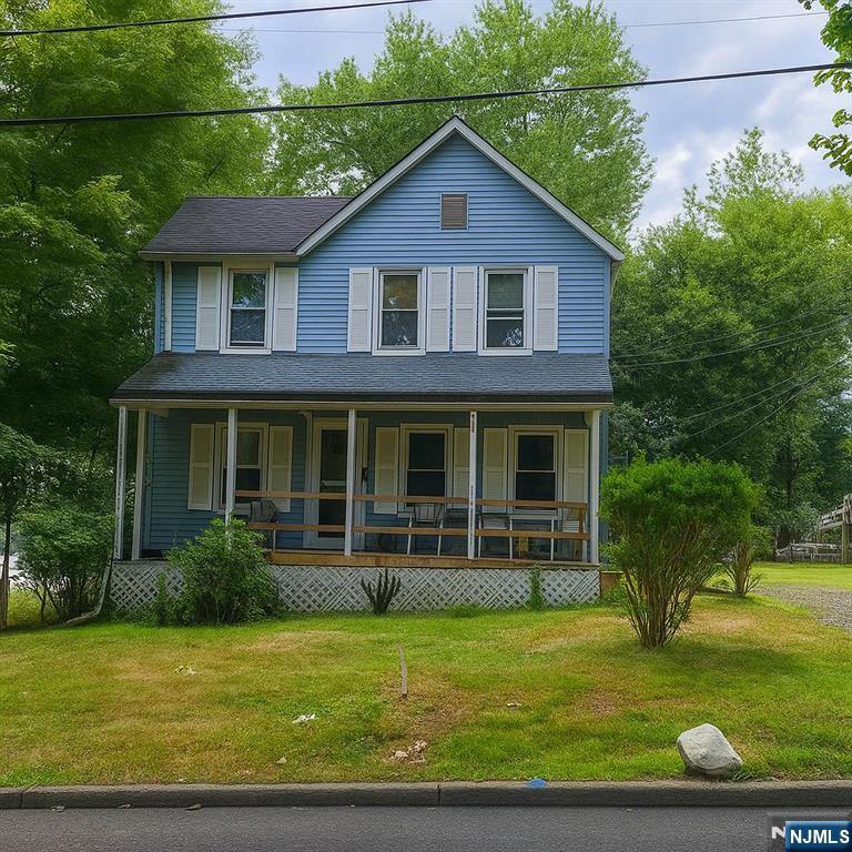 208 Manhattan Avenue