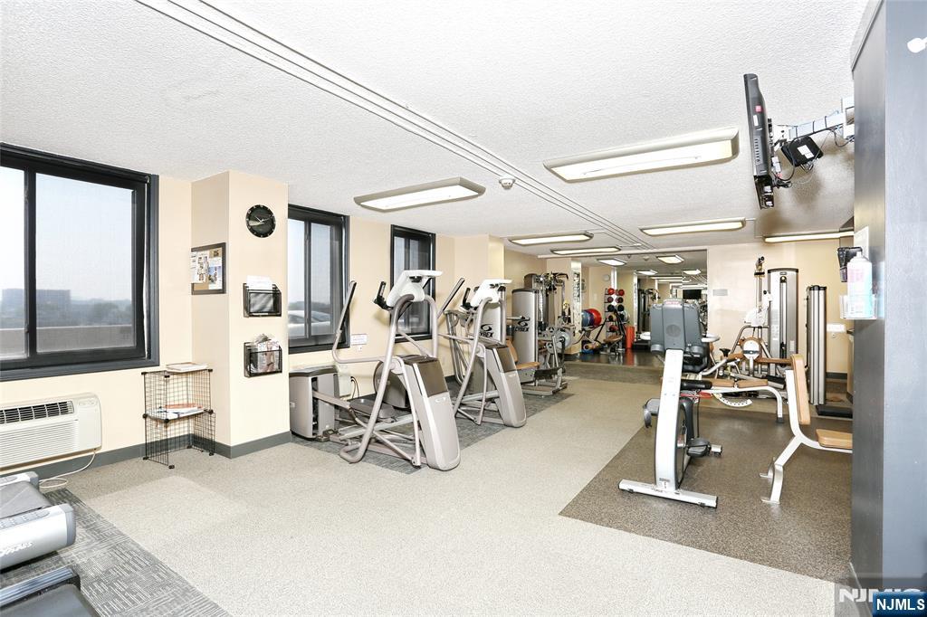 160 Overlook Avenue 10C