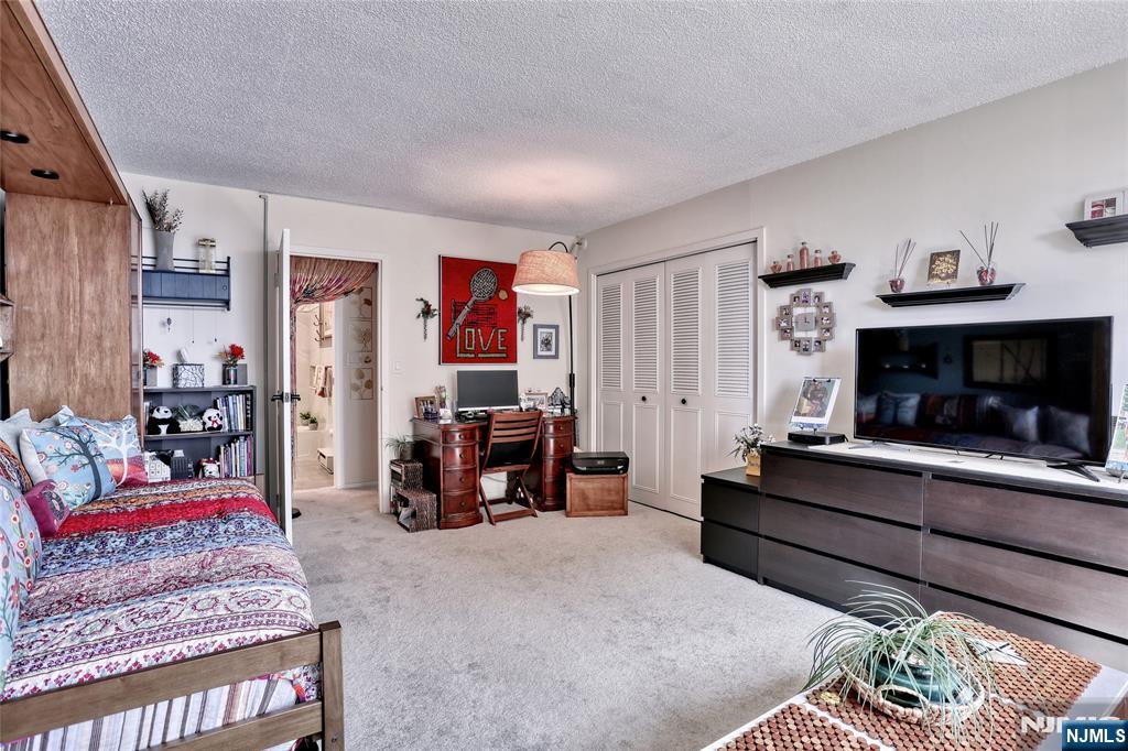 160 Overlook Avenue 10C