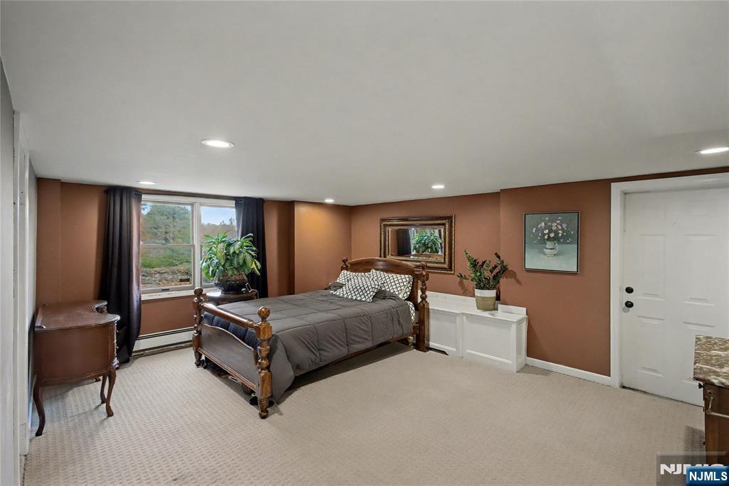 9 Winding Way