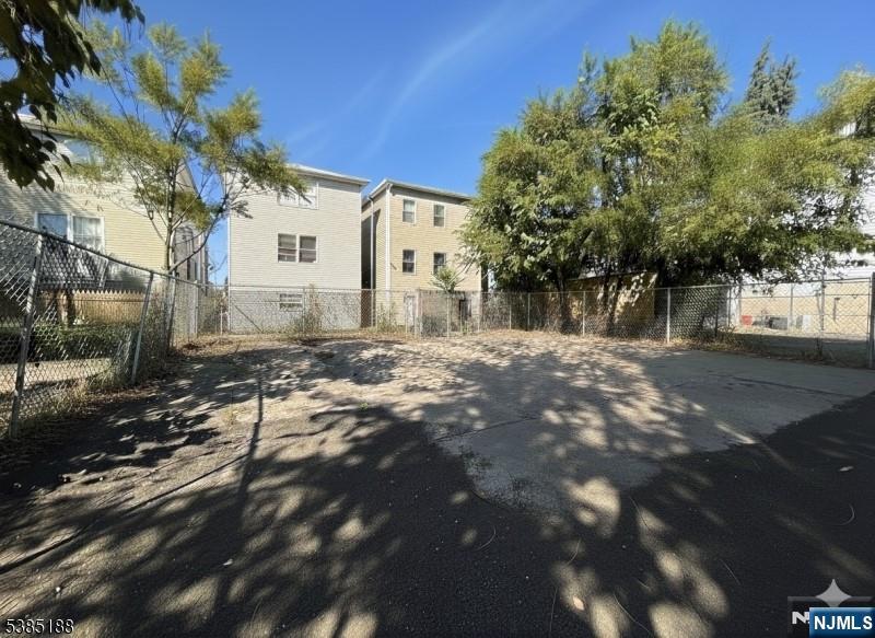 431-433 S 18th Street