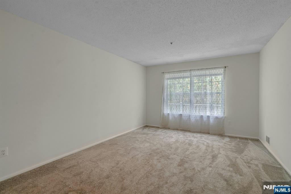 1121 Hyde Park Court