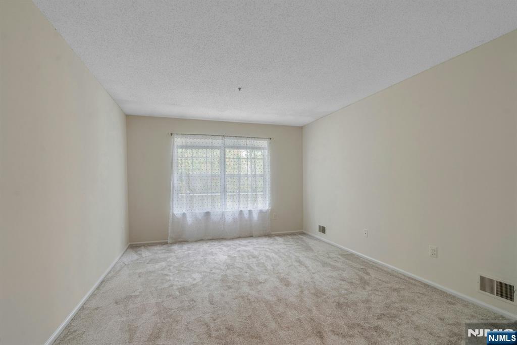 1121 Hyde Park Court