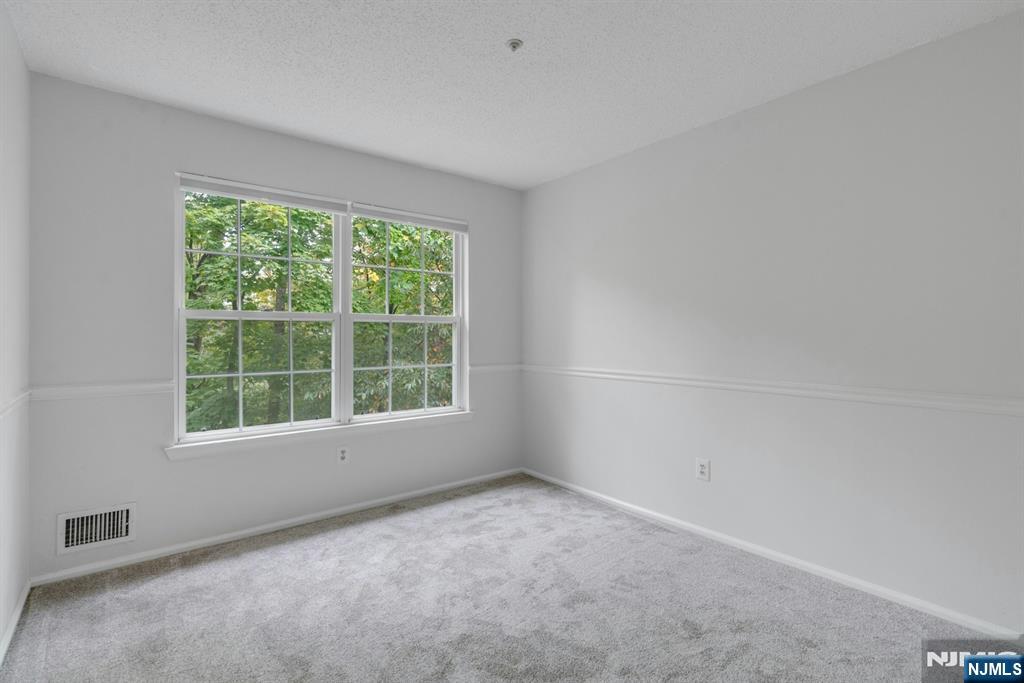 1121 Hyde Park Court