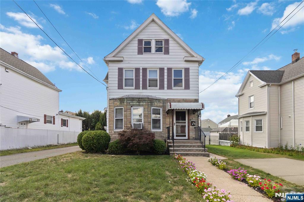 252 Oriental Place