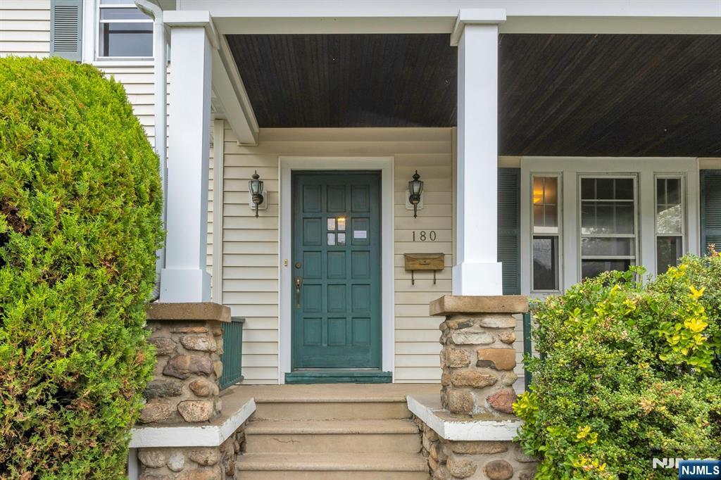 180 Washington Avenue