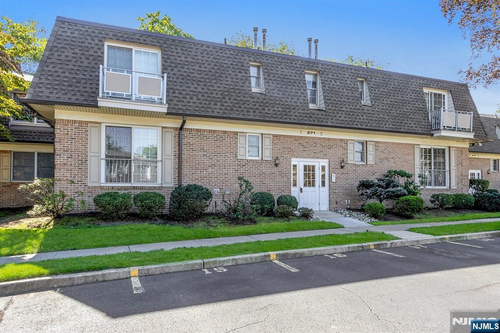 271 Collignon Way 4A