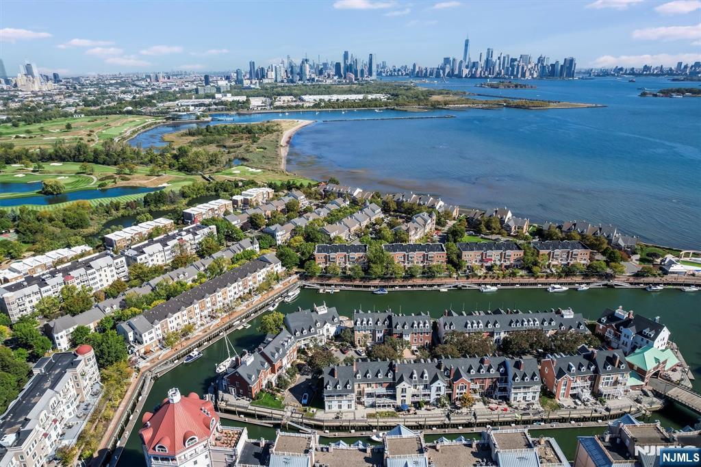 207 Shearwater Court 14