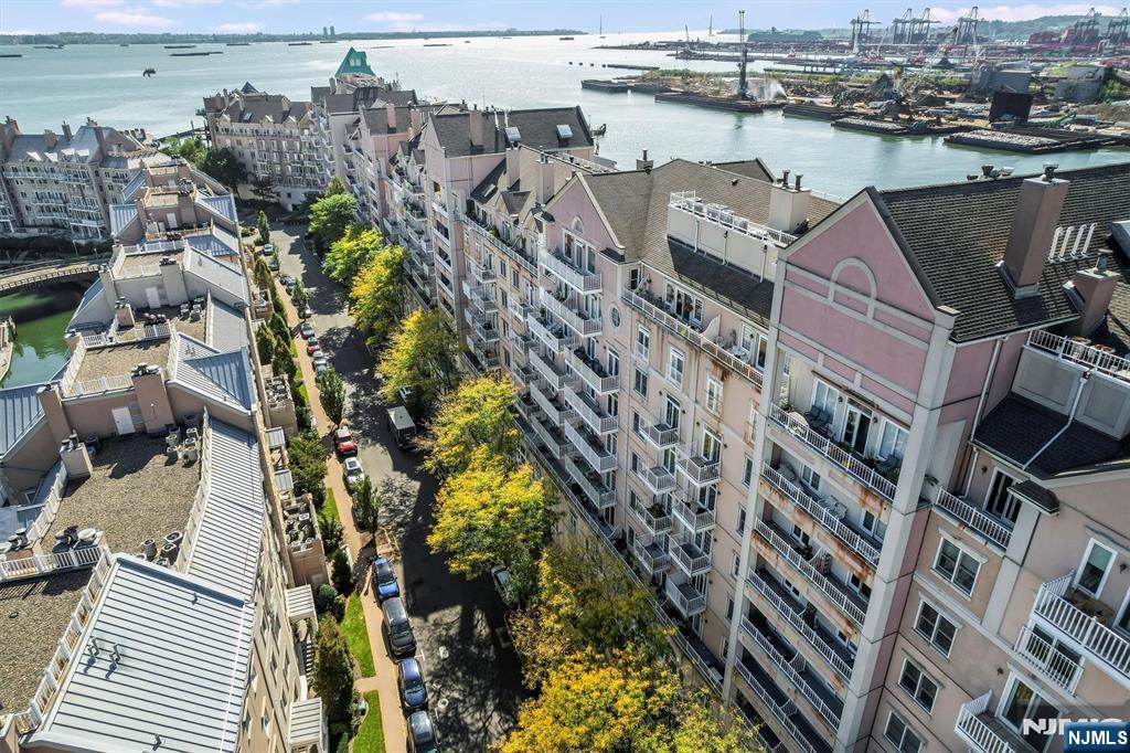 207 Shearwater Court 14