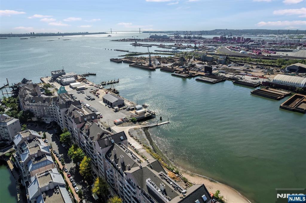 207 Shearwater Court 14