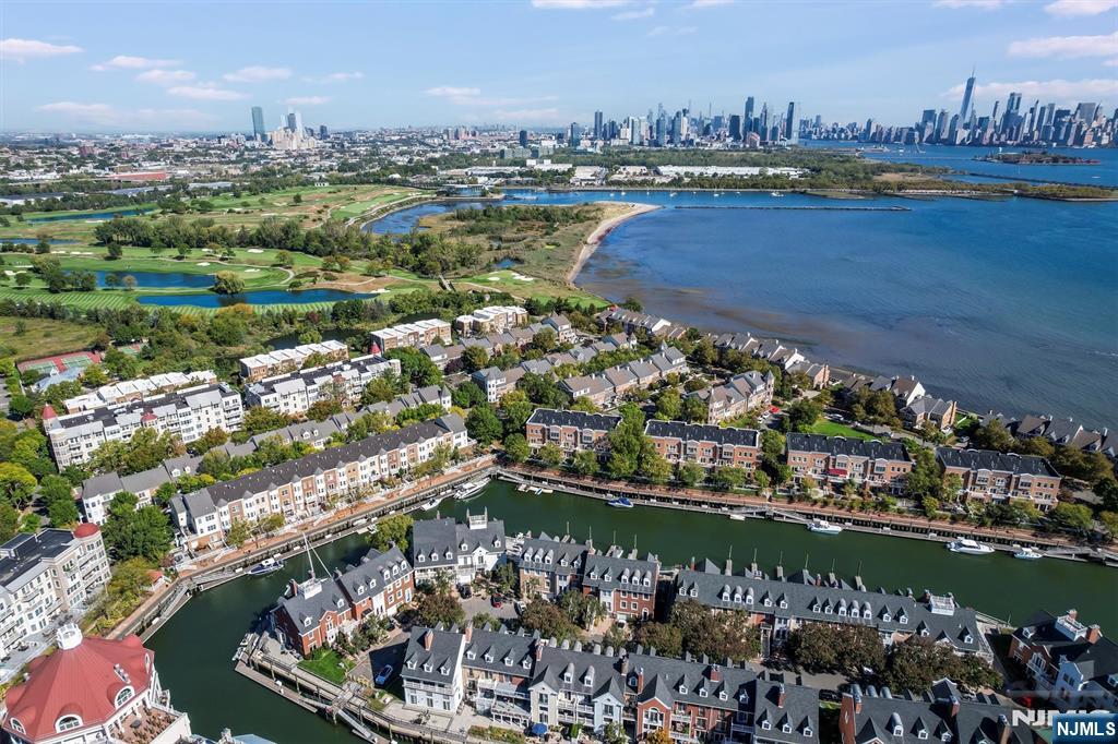 207 Shearwater Court 14