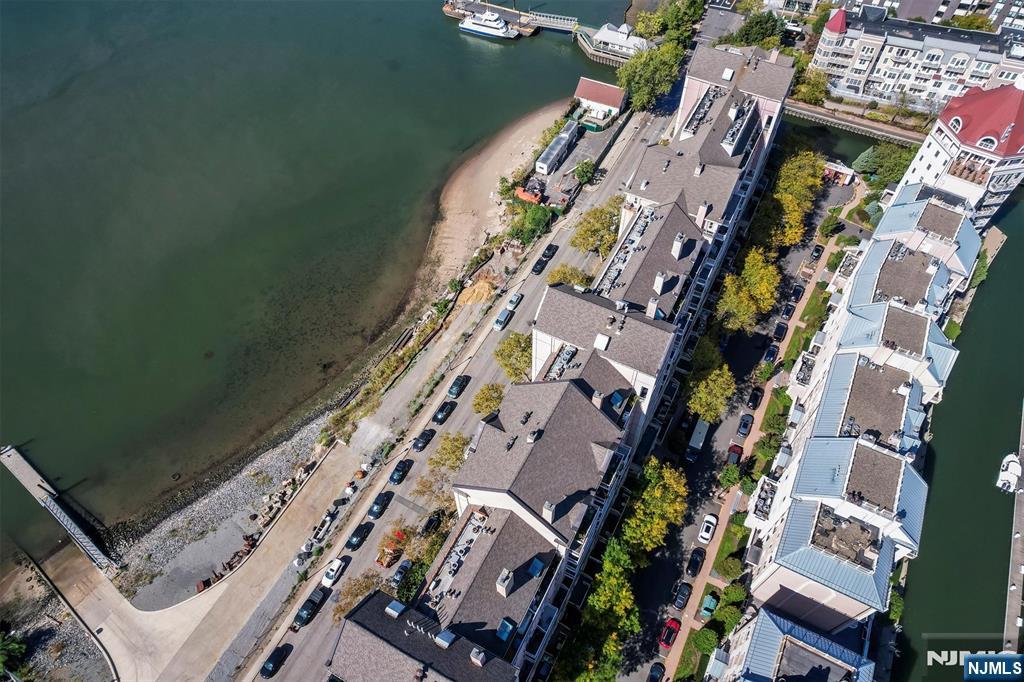 207 Shearwater Court 14