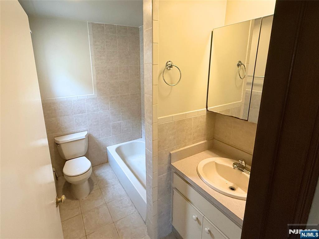 24 Paulison Avenue 2