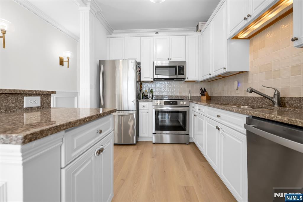 22 Ave At Port Imperial 403