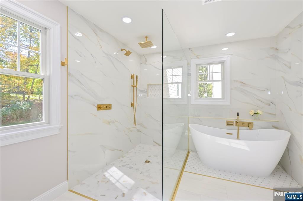 174 Upper Saddle River Road