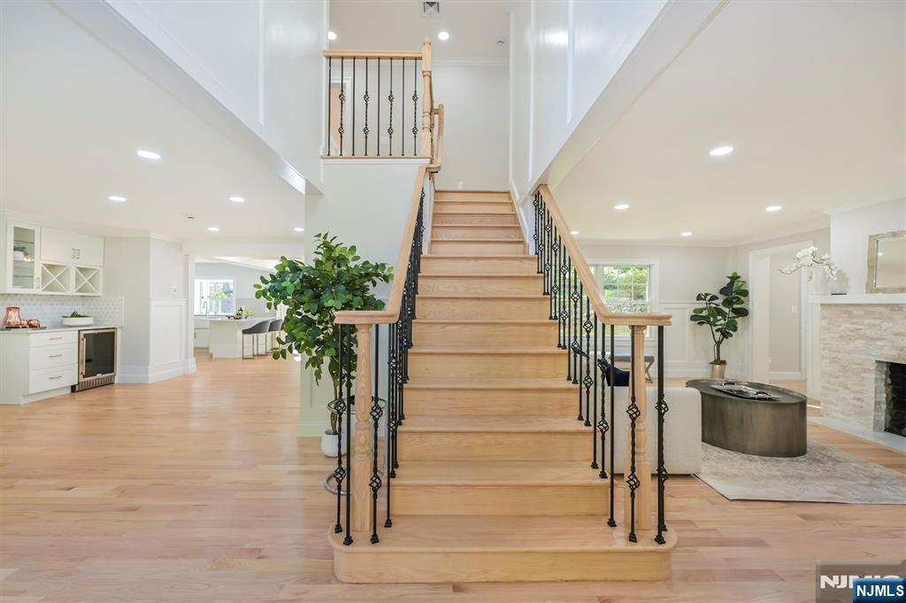 174 Upper Saddle River Road