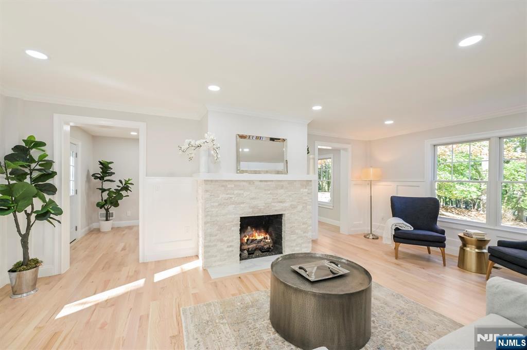 174 Upper Saddle River Road