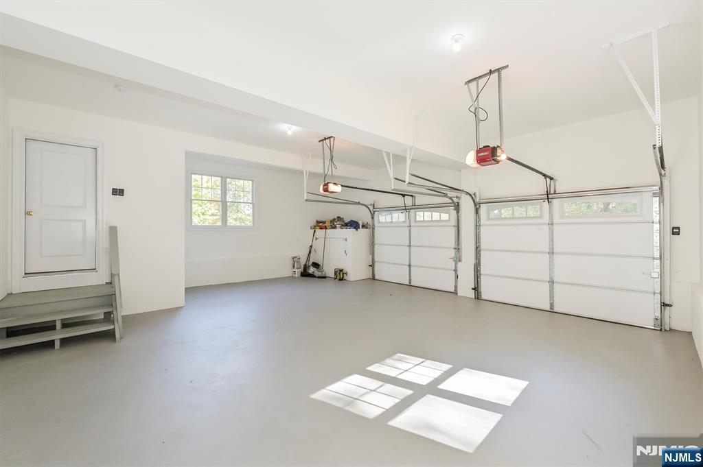 174 Upper Saddle River Road