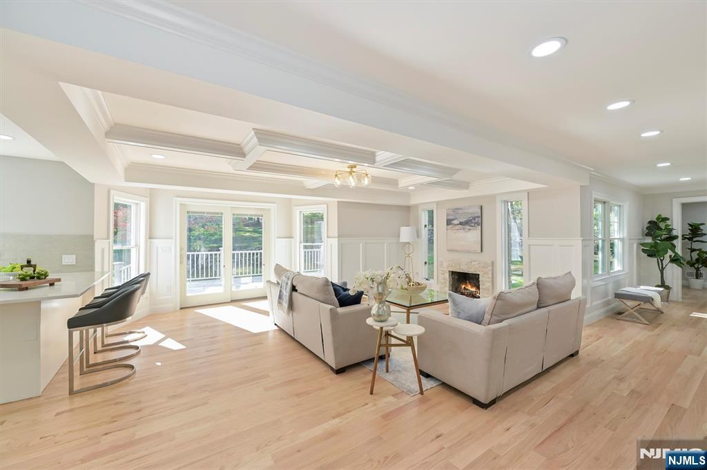 174 Upper Saddle River Road