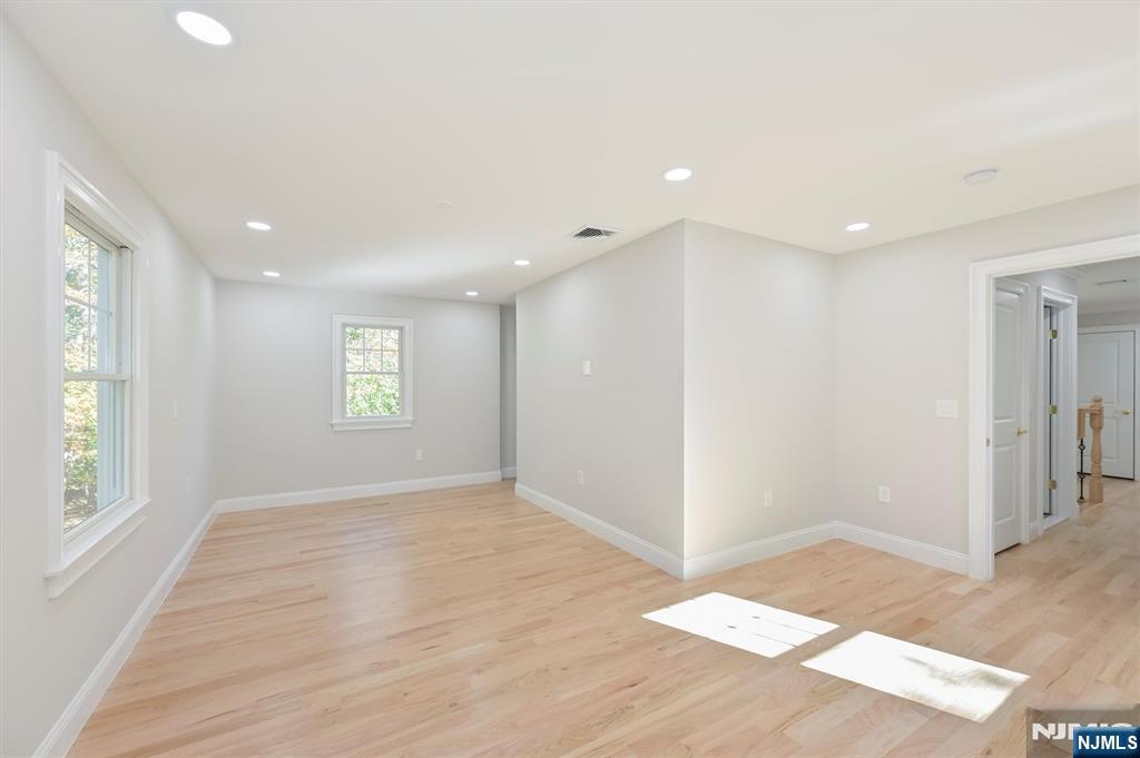 174 Upper Saddle River Road