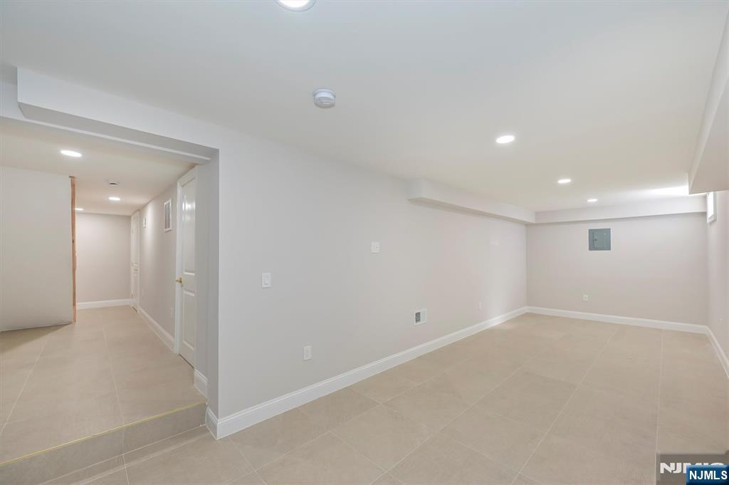 174 Upper Saddle River Road