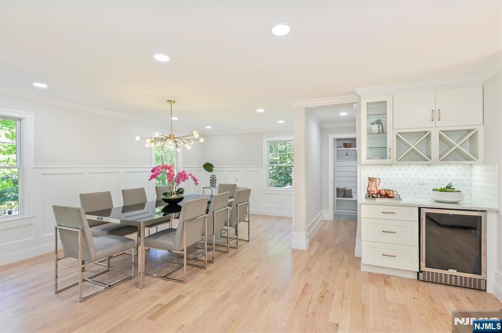 174 Upper Saddle River Road