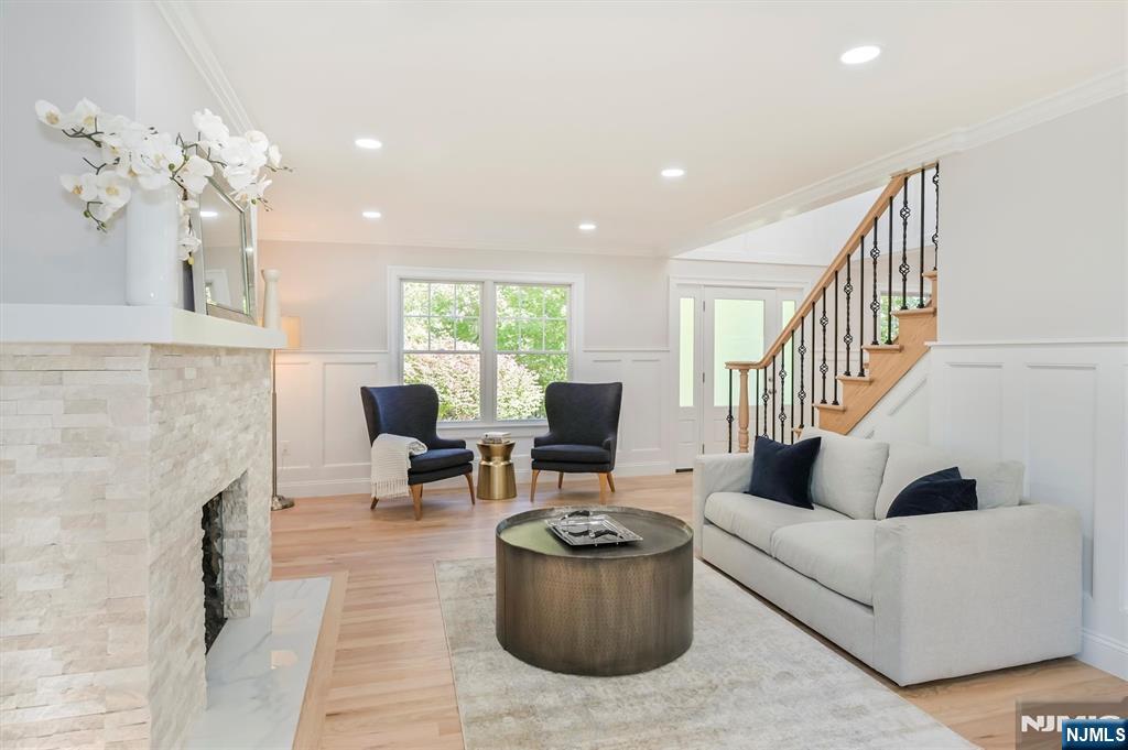 174 Upper Saddle River Road